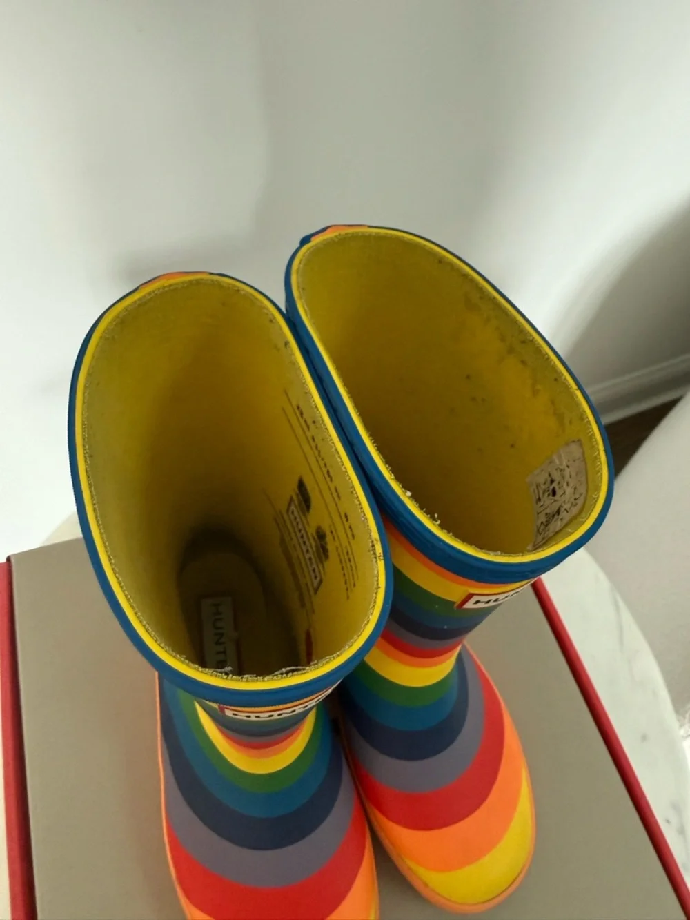 Hunter Rainbow Stripe Rain Boots - US10 - Picture 3 of 7
